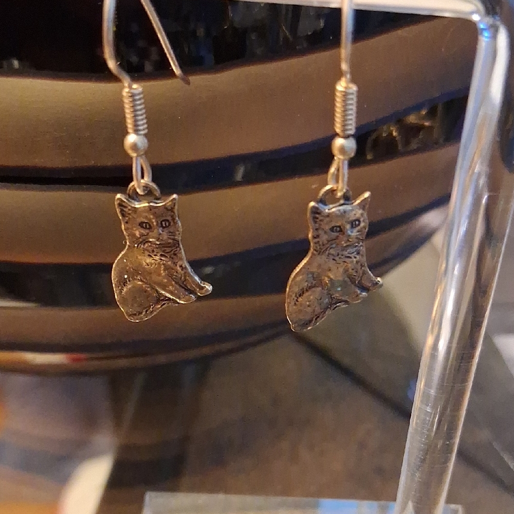 KITTEN EARRINGS
